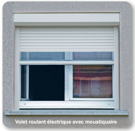 Coffre de volet roulant rénovation équipé d'une moustiquaire rétractable blanche